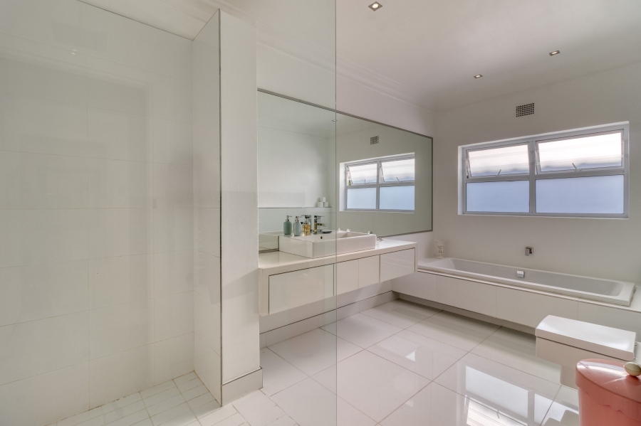 4 Bedroom Property for Sale in Briza Western Cape